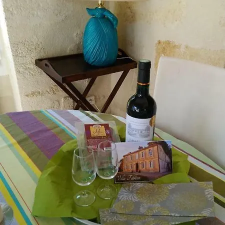 Fablion Holiday home Bourg-sur-Gironde